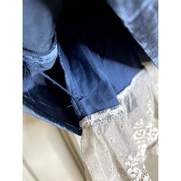 Marc by Marc Jacobs Woman's Size 4 Velvet Empire Waist Mini Dress Tie Neck and L - Picture 5 of 7